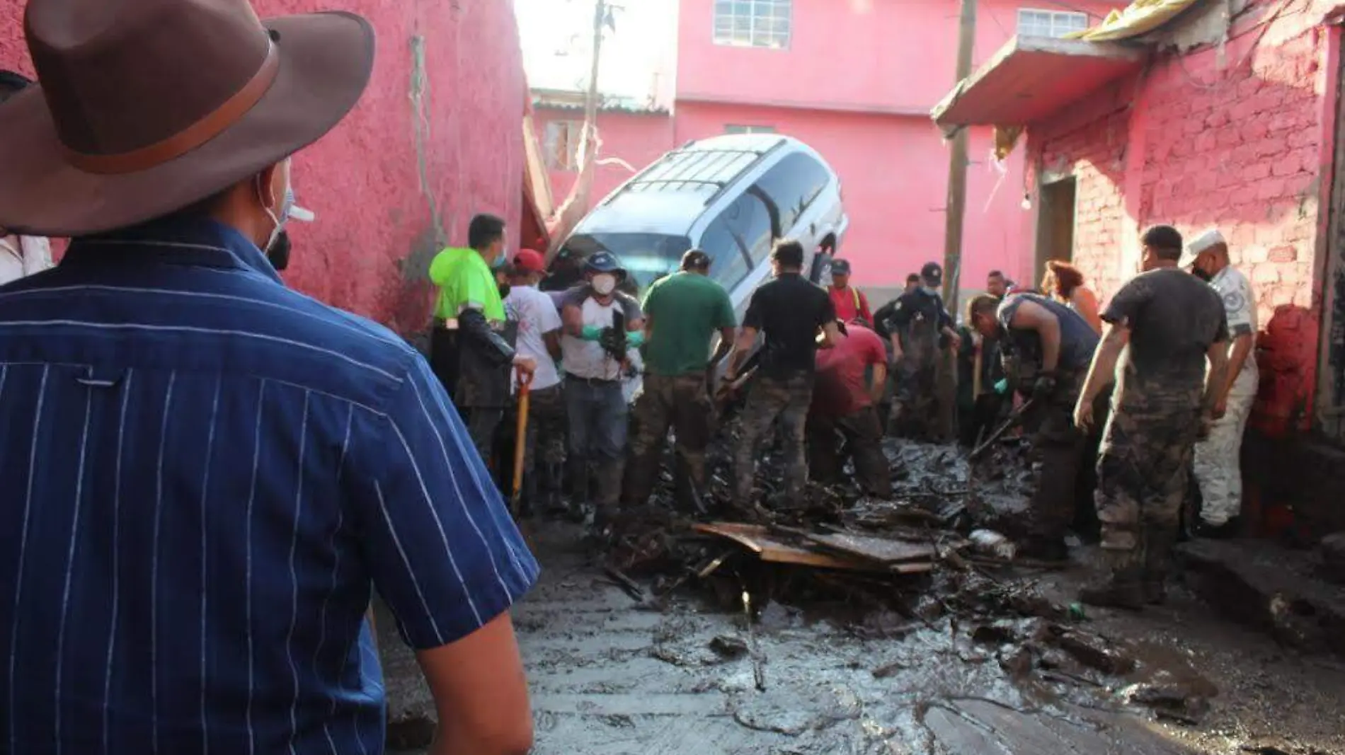 ecatepec lluvias autos 1